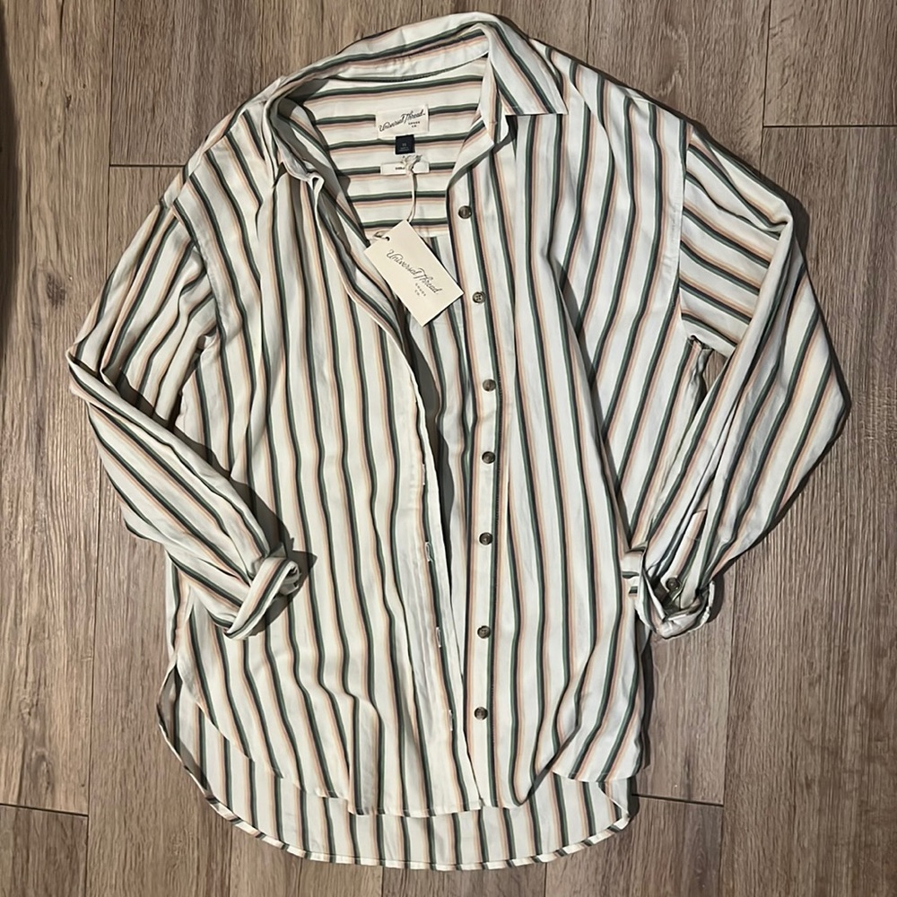 Striped Button Up Universal Threads Xs - image 1